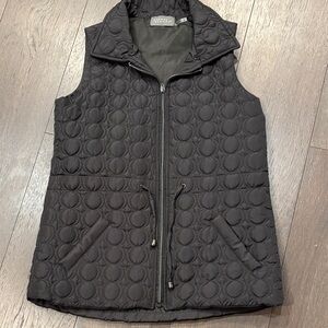 Casual Corner Women's Black Quilted Zip-Up Vest